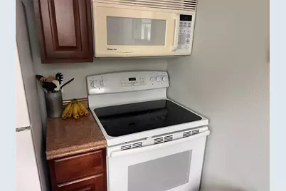 712 W 21st Street #205, Austin, TX 78705 - Photo 10