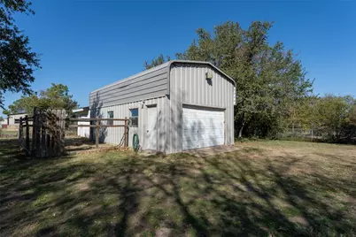 306 Starview Drive, Georgetown, TX 78628 - Photo 8