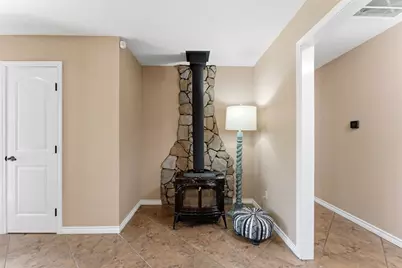 306 Starview Drive, Georgetown, TX 78628 - Photo 12