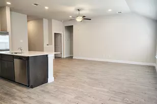 7801 Dakota Cir, Lago Vista, TX 78645 - Photo 10