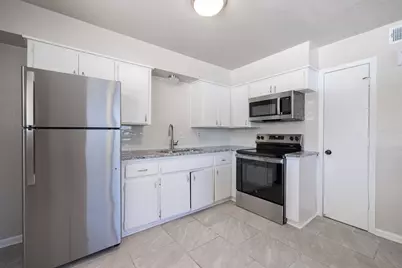213 E Harrison Avenue, Killeen, TX 76541 - Photo 10