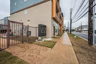 2827 Manor Rd, Austin, TX 78722 - Photo 18