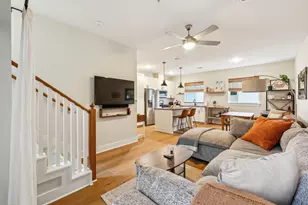 2827 Manor Rd, Austin, TX 78722 - Photo 8