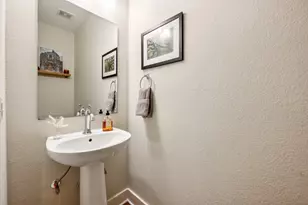 2827 Manor Rd, Austin, TX 78722 - Photo 10