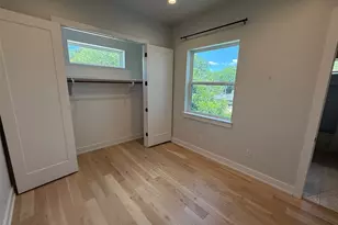 3509 Oak Springs Dr, Austin, TX 78721 - Photo 10