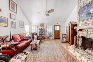 6901 Raccoon Run, Austin, TX 78736 - Photo 8