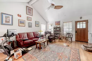 6901 Raccoon Run, Austin, TX 78736 - Photo 4