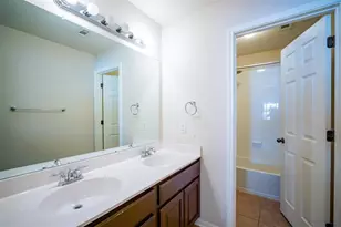 12709 Lee Park Ln, Austin, TX 78732 - Photo 24