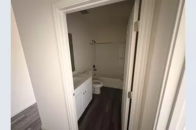 410 Magnum Force Drive, Jarrell, TX 76537 - Photo 6