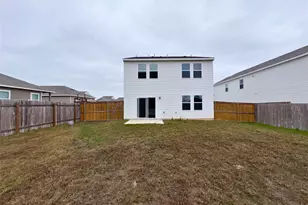 410 Magnum Force Dr, Jarrell, TX 76537 - Photo 18