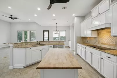 17813 Kingfisher Ridge Drive, Lago Vista, TX 78645 - Photo 14