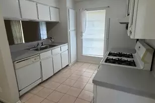 10705 Lanshire Dr, Austin, TX 78758 - Photo 6