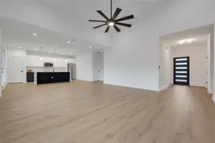 8631 Bighorn Cir, Lago Vista, TX 78645 - Photo 14