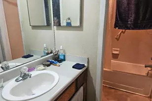 817 Lexington Rd, Elgin, TX 78621 - Photo 20