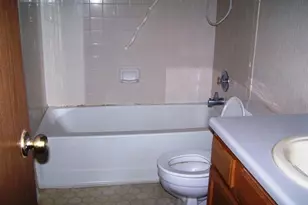 817 Lexington Rd, Elgin, TX 78621 - Photo 10