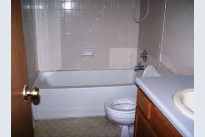 817 Lexington Road, Elgin, TX 78621 - Photo 10