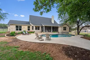 208 Neal Dr, Liberty Hill, TX 78642 - Photo 36