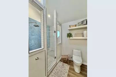 203 E 11th Street, Elgin, TX 78621 - Photo 20