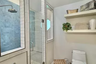 203 E 11th St, Elgin, TX 78621 - Photo 20