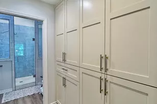203 E 11th St, Elgin, TX 78621 - Photo 18