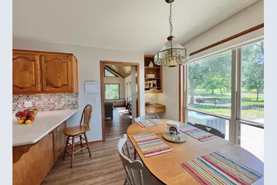 203 E 11th Street, Elgin, TX 78621 - Photo 12