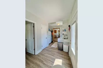 203 E 11th Street, Elgin, TX 78621 - Photo 28