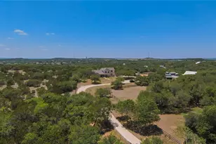550 Hays Country Acres Rd, Dripping Springs, TX 78620 - Photo 4