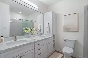 2450 Wickersham Ln, Austin, TX 78741 - Photo 10