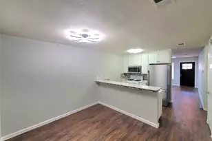 1410 Valleyridge Dr, Austin, TX 78704 - Photo 6