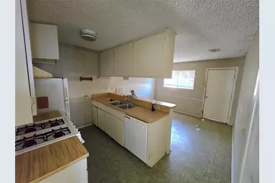 1410 Valleyridge Drive, Austin, TX 78704 - Photo 12