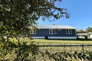 1902 N Fannin Ave, Cameron, TX 76520 - Photo 12