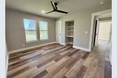 1902 N Fannin Avenue, Cameron, TX 76520 - Photo 10