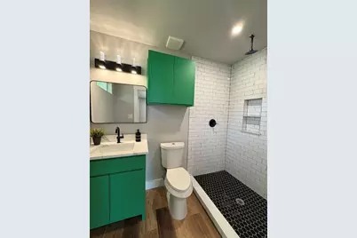 1902 N Fannin Avenue, Cameron, TX 76520 - Photo 6