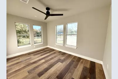 1902 N Fannin Avenue, Cameron, TX 76520 - Photo 8