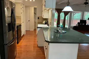 9411 Cedar Crest Dr, Austin, TX 78750 - Photo 12