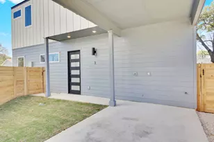 7208 Providence Ave, Austin, TX 78752 - Photo 2