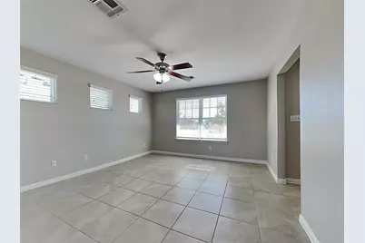 1052 Esplanade Parkway, San Marcos, TX 78666 - Photo 2