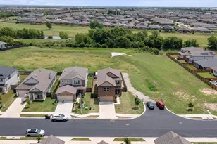 121 Passiflora Dr, Georgetown, TX 78626 - Photo 2