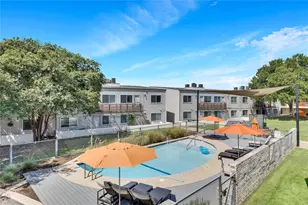 2200 Dickson Dr, Austin, TX 78704 - Photo 12