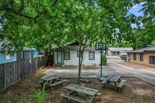 1509 W Koenig Ln, Austin, TX 78756 - Photo 4