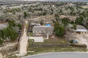 186 La Selva Dr, Elgin, TX 78621 - Photo 24