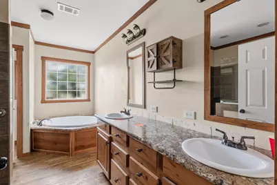 186 La Selva Drive, Elgin, TX 78621 - Photo 12