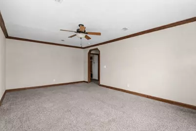 186 La Selva Drive, Elgin, TX 78621 - Photo 10