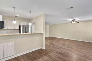 6810 Deatonhill Dr, Austin, TX 78745 - Photo 8