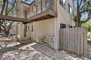 6810 Deatonhill Dr, Austin, TX 78745 - Photo 20