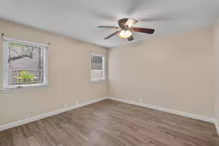 6810 Deatonhill Dr, Austin, TX 78745 - Photo 12