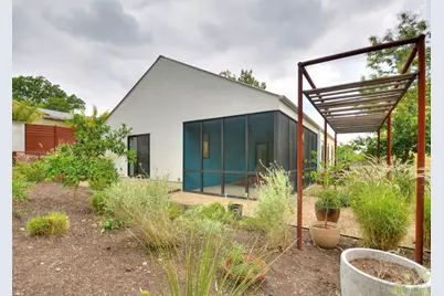 2308 1/2 E 9th Street, Austin, TX 78702 - Photo 26