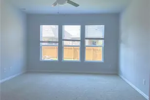 1009 Sundrops St, Leander, TX 78641 - Photo 12