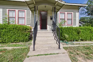 1903 David St, Austin, TX 78705 - Photo 2