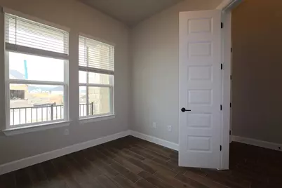 11802 Hurricane Haze Drive, Austin, TX 78747 - Photo 8